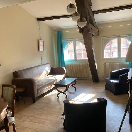 Toulouse Centre: T2 Bis Dans Immeuble Historique Apartment Luaran gambar