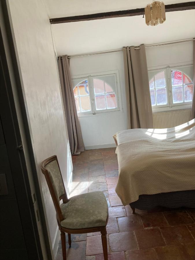 Toulouse Centre: T2 Bis Dans Immeuble Historique Apartment Luaran gambar